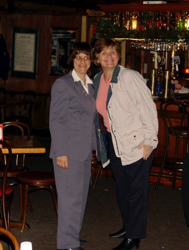 2005-11-15 Carol & Eileen at Annual Dutch Treat Diner & Raffle Drawing at Barnsider, Sugar Loaf. DSC00575.jpg